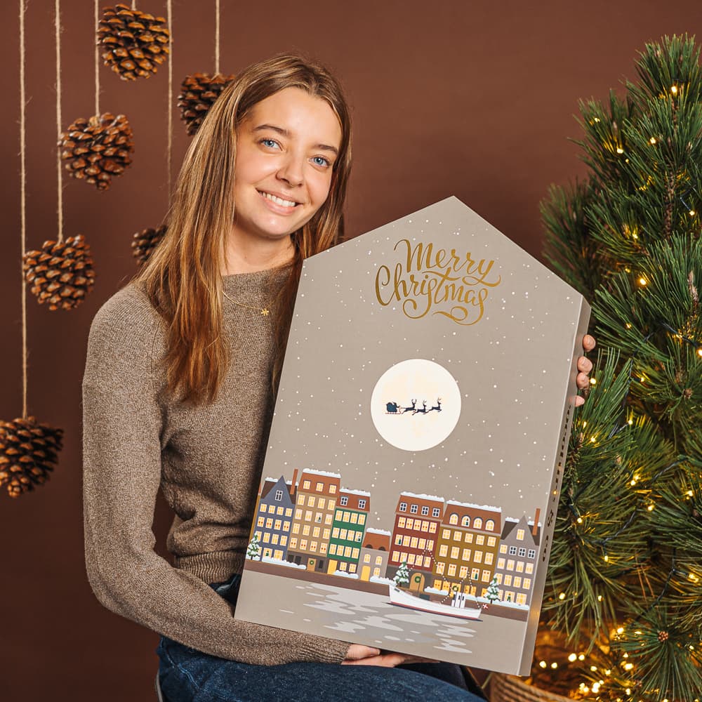 Kæmpe chokolade-julekalender 2025  Luksus Cocoture kalenderhus (765g)
